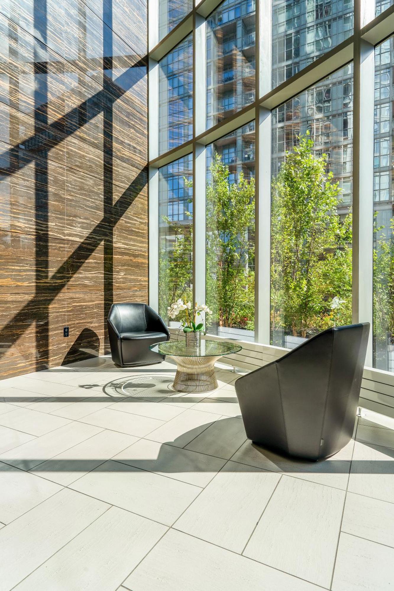 Exquisite Condos By Cn Tower With Parking Toronto Luaran gambar